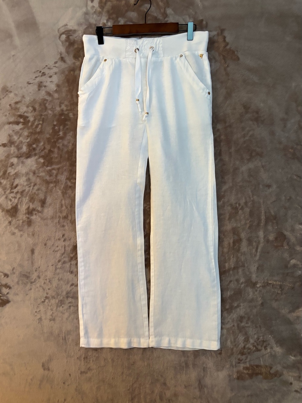 Guess White Linen-Blend Pant with Gold Logo Accent Women’s Size XS Drawstring